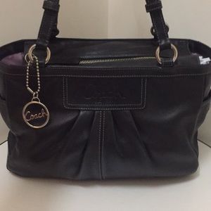 COACH Black Leather Drop Strap Shoulder Bag